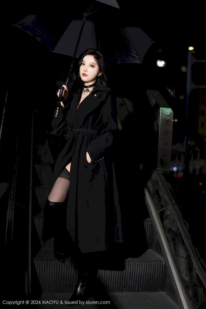 语画界女神杨晨晨Yome黑色外套搭配魅惑黑丝哈尔滨旅拍-绅士社