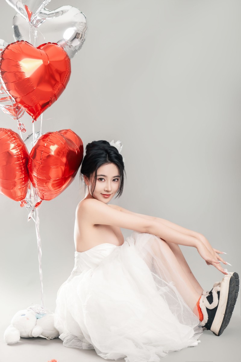 网络美女Nnian白色婚纱LOVE情人节特别篇摄影写真-绅士社